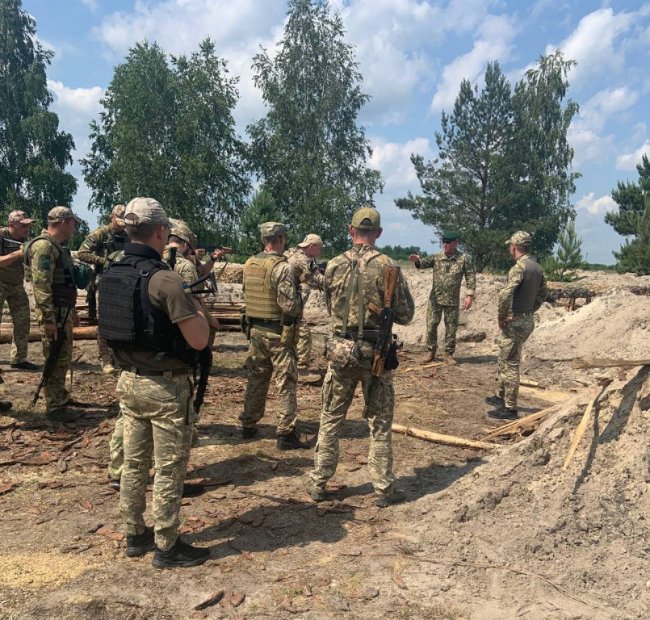 Інструктор зі США тренує прикордонників на Волині. ФОТО