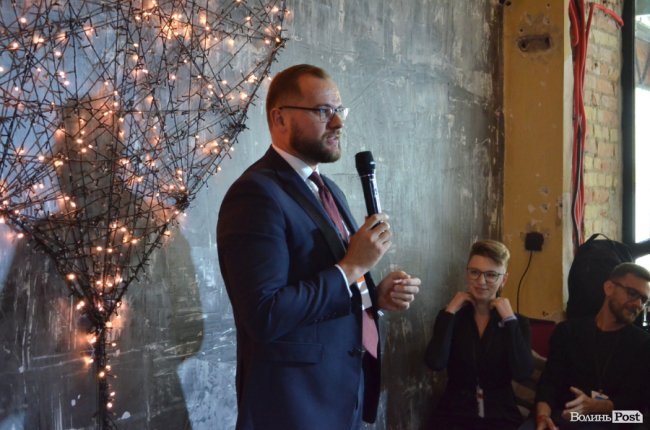 Великий фестиваль у маленькій кав’ярні: у Луцьку офіційно стартувала «Фронтера» 