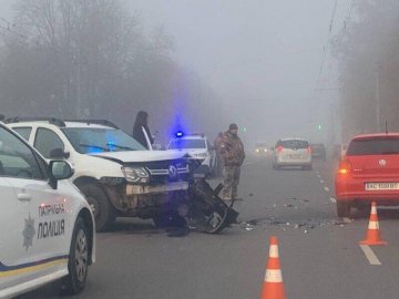 У Луцьку зранку зіткнулися три легковики. ФОТО