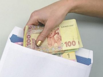 Видала собі премію: директорку комунального підприємства на Волині покарали за корупцію