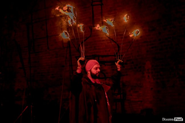 Танці під дощем та ангели на мурах: чим дивувала гостей «Ніч у Луцькому замку». ФОТО