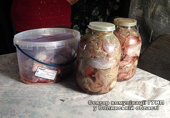 Волинські злодії вкрали та поділи між собою теля. ФОТО