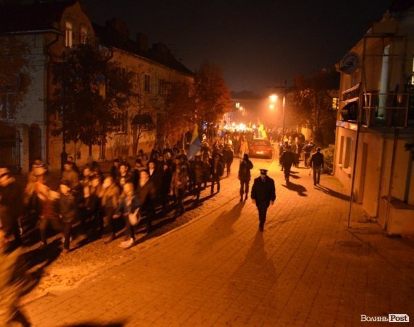 У Луцьку відбулася смолоскипна хода на честь річниці УПА. ФОТО. ВІДЕО