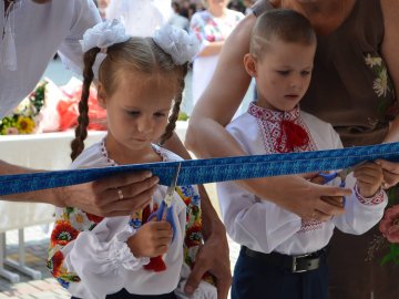 Під гаслом «Вперше»: луцька школа №27 відкрила свої двері. ФОТОРЕПОРТАЖ