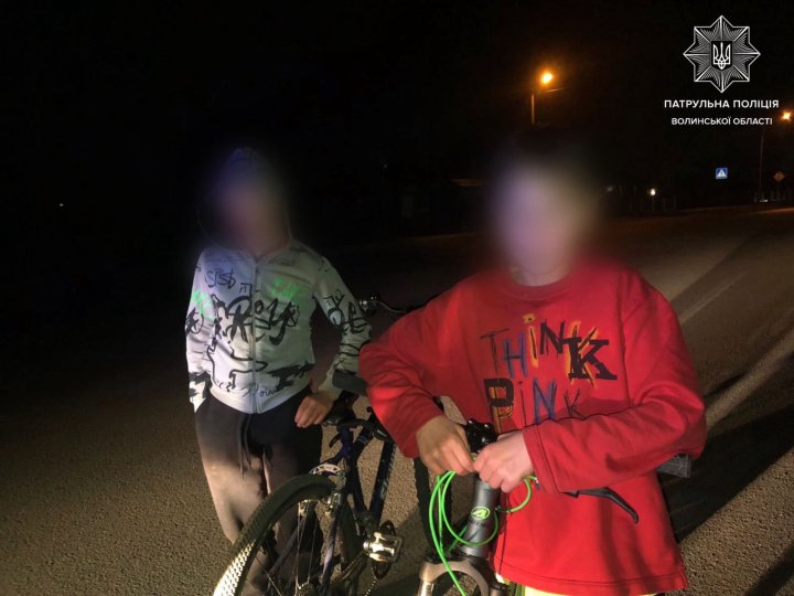 Біля Луцька ввечері заблукали два 12-річні велосипедисти