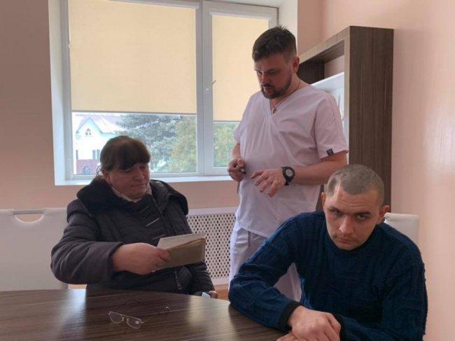 Просять допомогти зібрати кошти на титанову пластину для волинського атовця. ФОТО