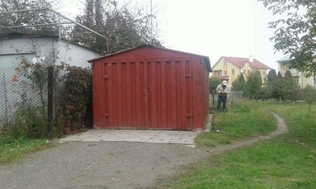 Луцькі муніципали знесли «незаконні» гаражі