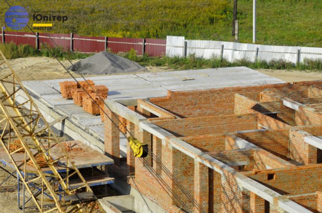 У другому будинку ЖК «Юпітер» — у розпалі внутрішні роботи*