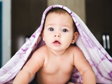 Повідомили, скільки батьків за місяць скористалися послугою «єМалятко» на Волині 