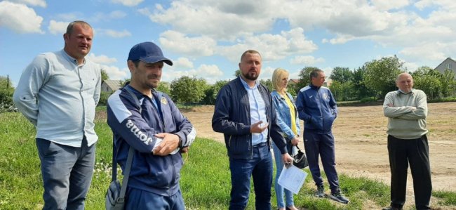 Професійне футбольне поле в Липинах планують відкрити у вересні