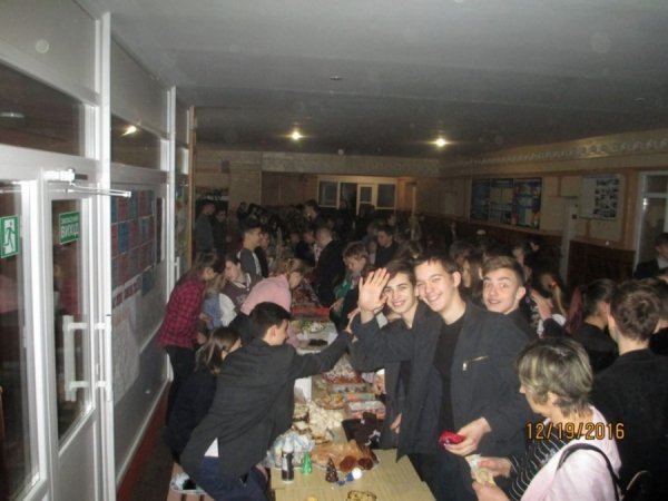 Луцькі дітлахи зібрали гроші на теплі речі для солдатів