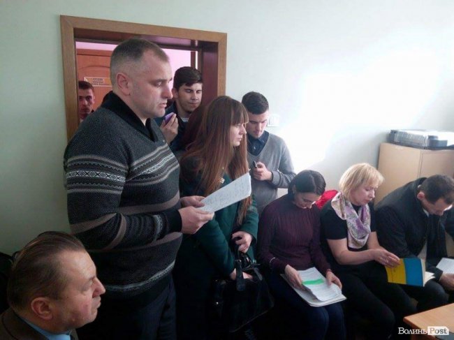 Суд визнав Поліщука стороною у справі за позовом Вусенко