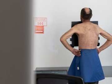 У трьох областях України почали діагностувати туберкульоз за допомогою штучного інтелекту