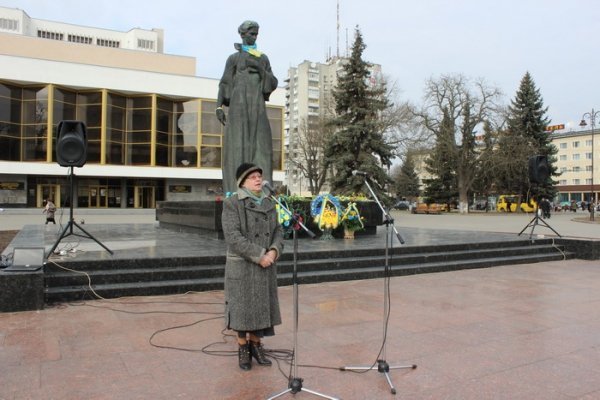 У Луцьку вшанували пам'ять Лесі Українки. ФОТО