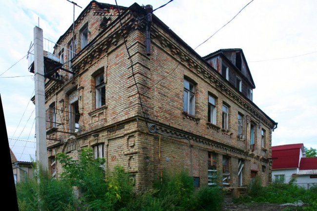 У Луцьку пошкодили об'єкт культурної спадщини, поліція відкрила кримінал. ВІДЕО