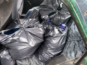 У жителя Ковеля в автівці знайшли понад 100 літрів спирту