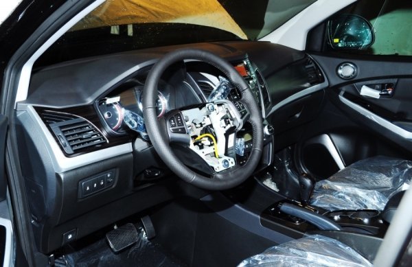 Як в Україні збирають SsangYong та Geely. ФОТО