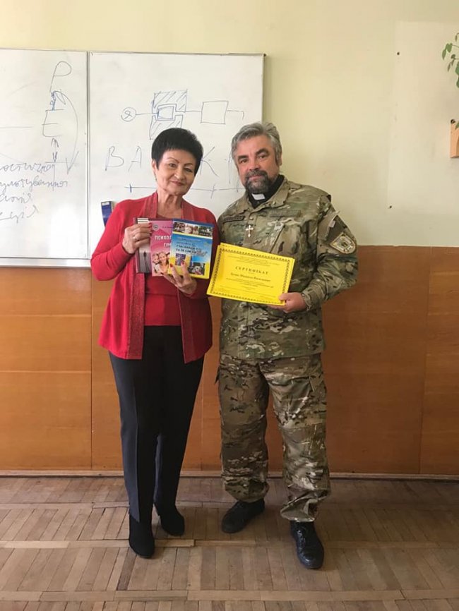 Капеланів та медиків з Волині навчили психологічним прийомам