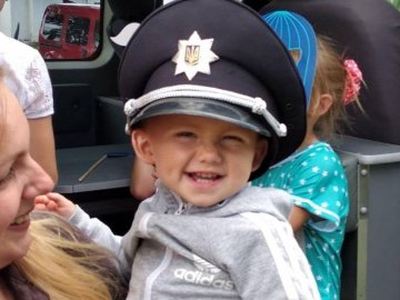 У волинському селі поліцейські влаштували свято для малят