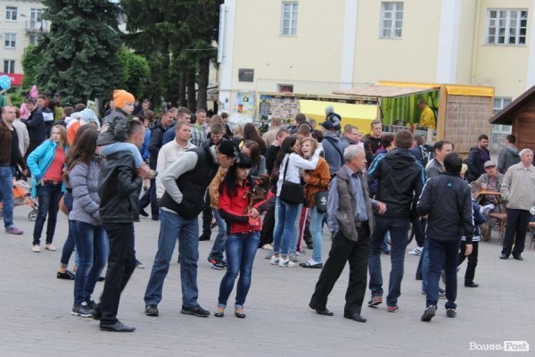Гості з Жешува та Івано-Франківська запалювали луцьку публіку. ФОТО. ВІДЕО