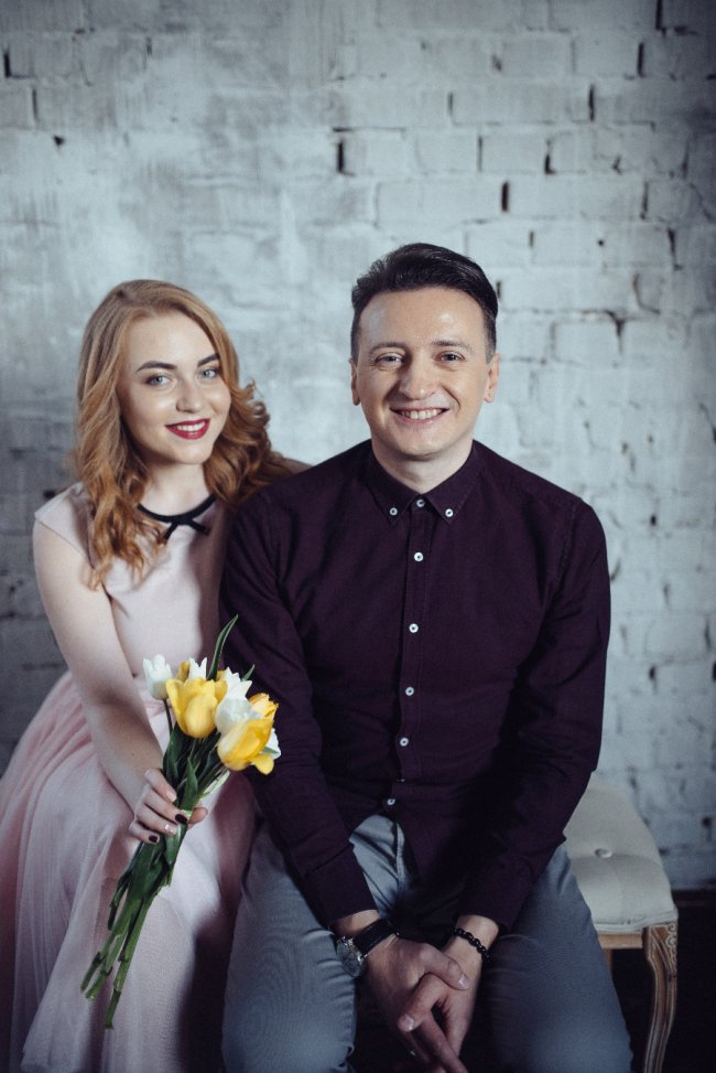 Луцькі телеведучі знялись у фотосесії в стилі «Friends». ФОТО