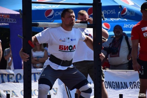 22 богатирі вражали лучан надзвичайною силою та міццю. ФОТО