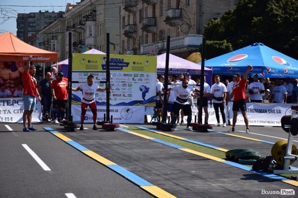 22 богатирі вражали лучан надзвичайною силою та міццю. ФОТО