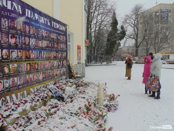 Луцьк засипає снігом. ФОТО