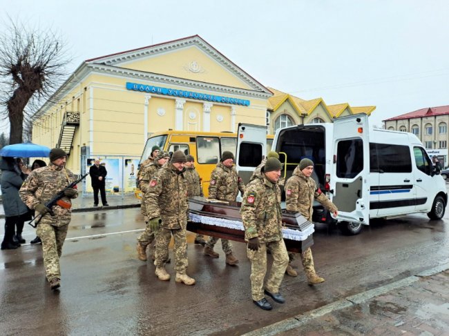 Навіки 43: у Ковелі попрощалися з полеглим зенітником