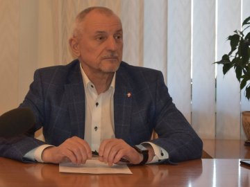 Житло для дітей-сиріт  і проблеми «не за адресою»: як Савченко приймав громадян