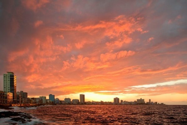 Захід на Малекон