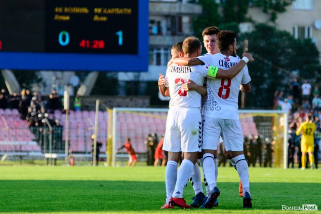 «Волинь» – «Карпати»: великий фотозвіт із нашумілого матчу