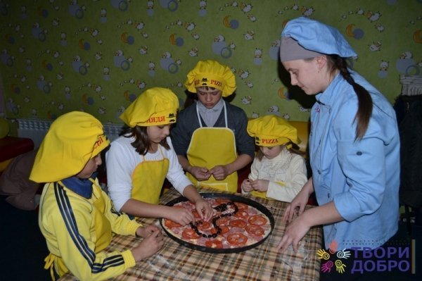 Кухар піцерії «Дядя Pizza»