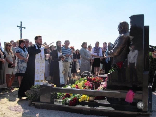 Борису Клімчуку встановили пам’ятник у його рідному селі. ФОТО