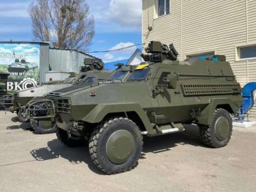 ЗСУ отримали нові броньовані автомобілі