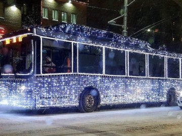 Які маршрутки та тролейбуси будуть курсувати у новорічну ніч у Луцьку