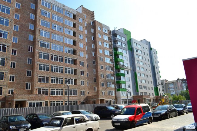 Фотозвіт із будівництва найяскравішого житлового комплексу Луцька*