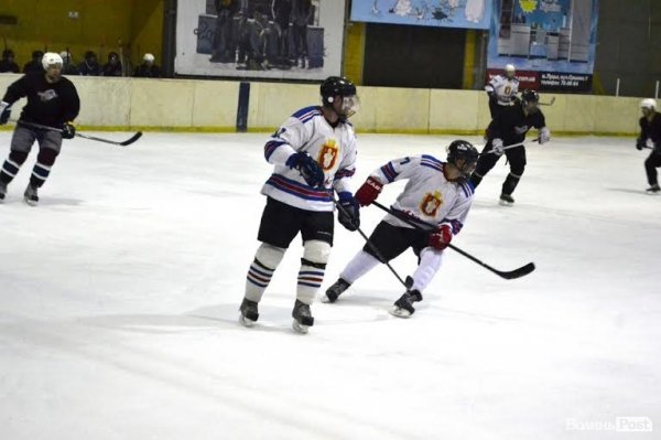 Луцькі хокеїсти перемогли на першості області. ФОТО