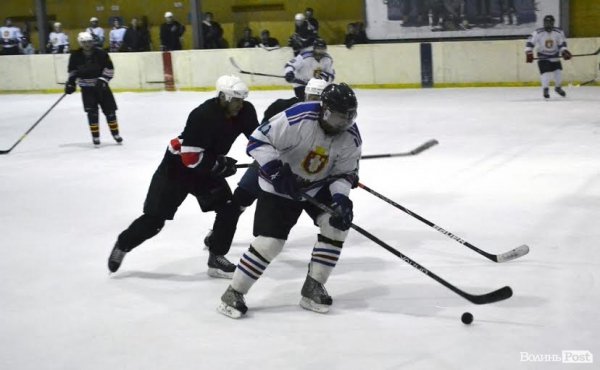 Луцькі хокеїсти перемогли на першості області. ФОТО