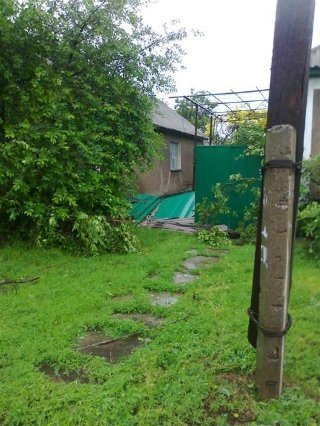 Ураган в Луганську. ФОТО. ВІДЕО