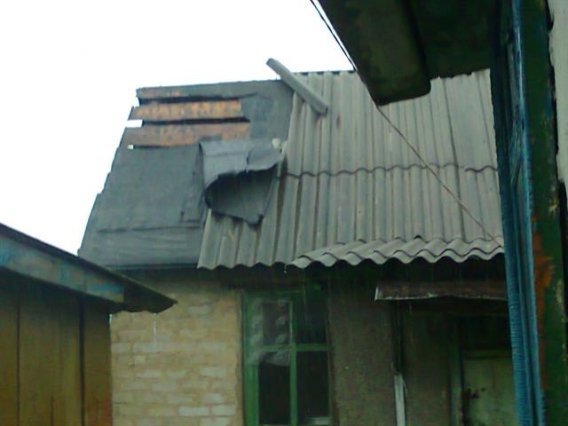 Ураган в Луганську. ФОТО. ВІДЕО