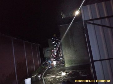 У Луцьку вночі горів  житловий будинок. ФОТО. ВІДЕО