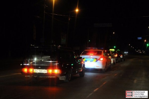 Померлого Героя Романа Луцюка село зустрічало на колінах. ФОТО. ВІДЕО