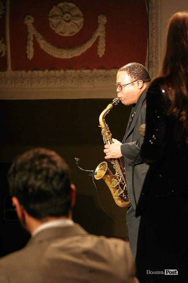 У Луцьку американці грали джаз. ФОТО