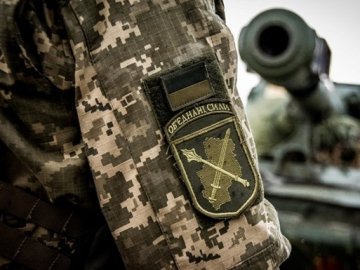 На Сході підірвався автомобіль з українськими військовими: 9 поранених