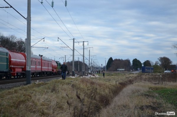 На Волині поїзд влетів у вантажівку і загорівся: подробиці аварії. ФОТО