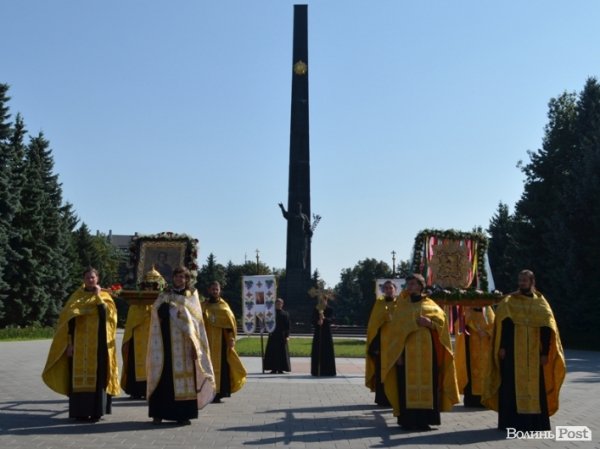 У Луцьку відбувся хресний хід. ФОТО 