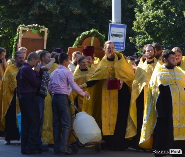 У Луцьку відбувся хресний хід. ФОТО 