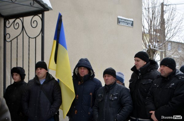 «Десантник пішов у небо»:  у Ківерцях поховали Героя Маріса Камінського