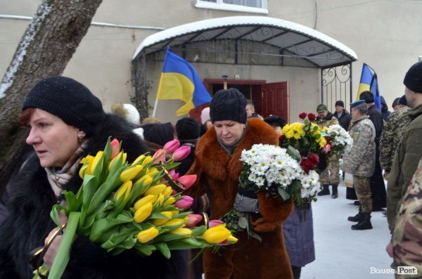 «Десантник пішов у небо»:  у Ківерцях поховали Героя Маріса Камінського